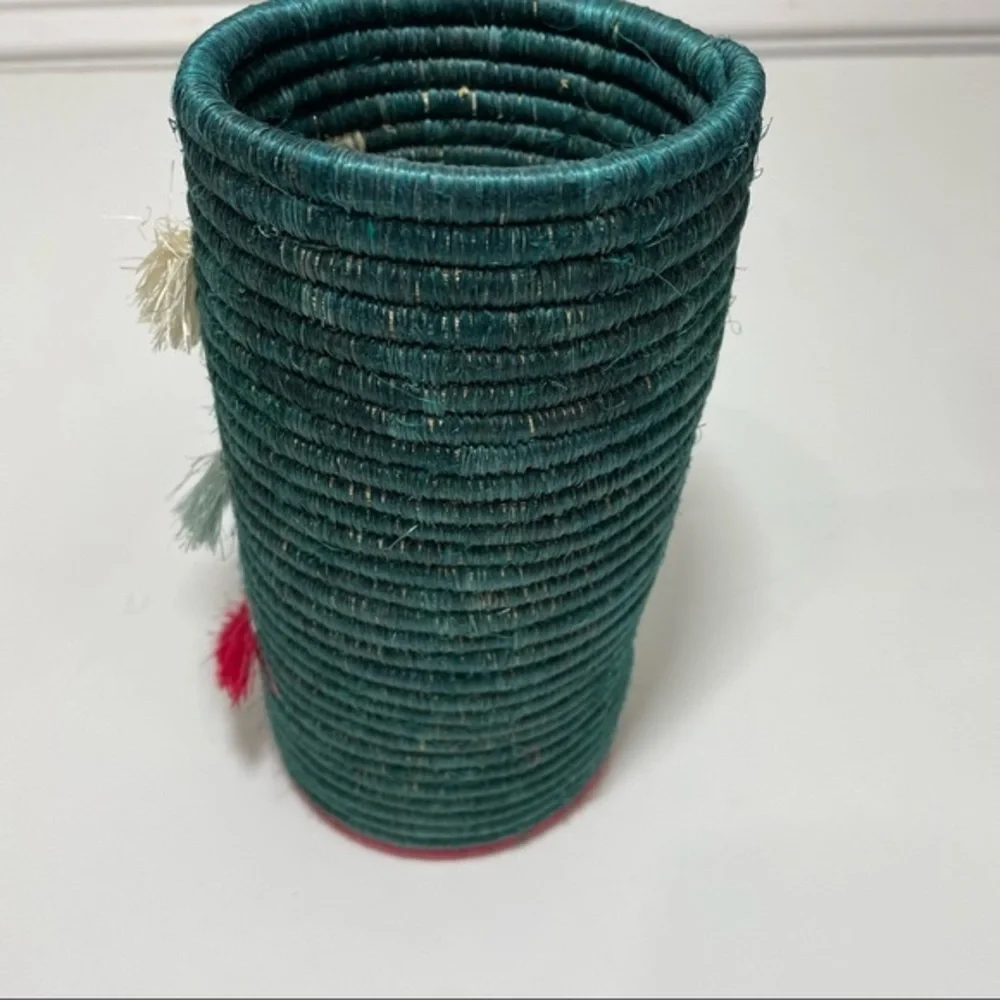 African Woven vase container green made in Rwanda